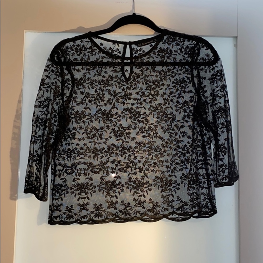 Sheer 3/4 sleeve lace top